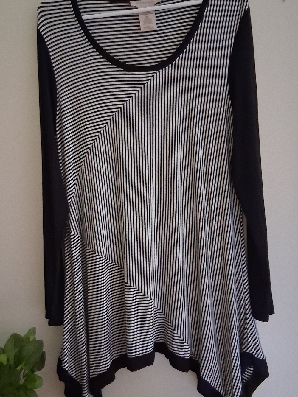 Philosophy Black and White Diagonal Stripe Long-Sleeve Tunic